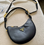 Cartera Prada Arqué Leather